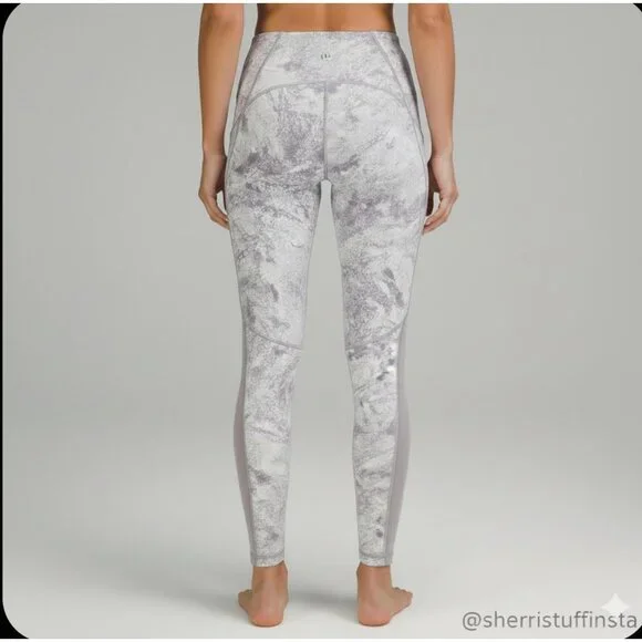 Like New Lululemon Train Times 7/8 Pant 25" Leggings White Cast Luxe Size 8 - Picture 1 of 10